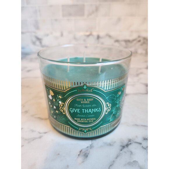 Bath & Body Works Fresh Winter Air Give Thanks 3-Wick Scented Candle 14.5 Oz Wit - Picture 6 of 6